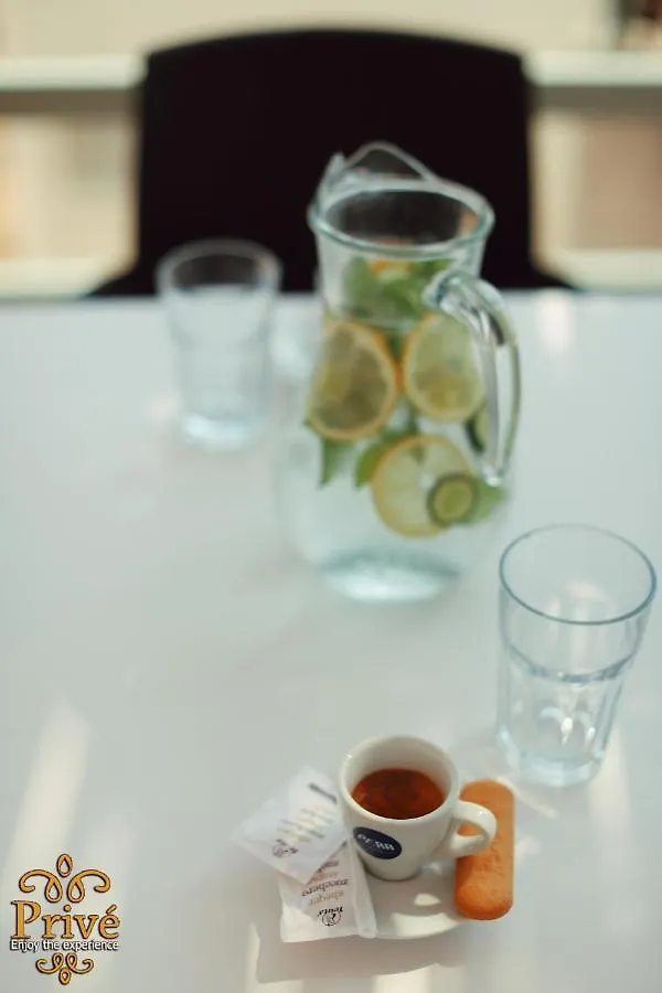 Privé Hotel&Apartment Sarandë