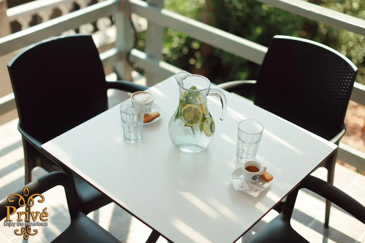 Privé Hotel&Apartment Sarandë Albania