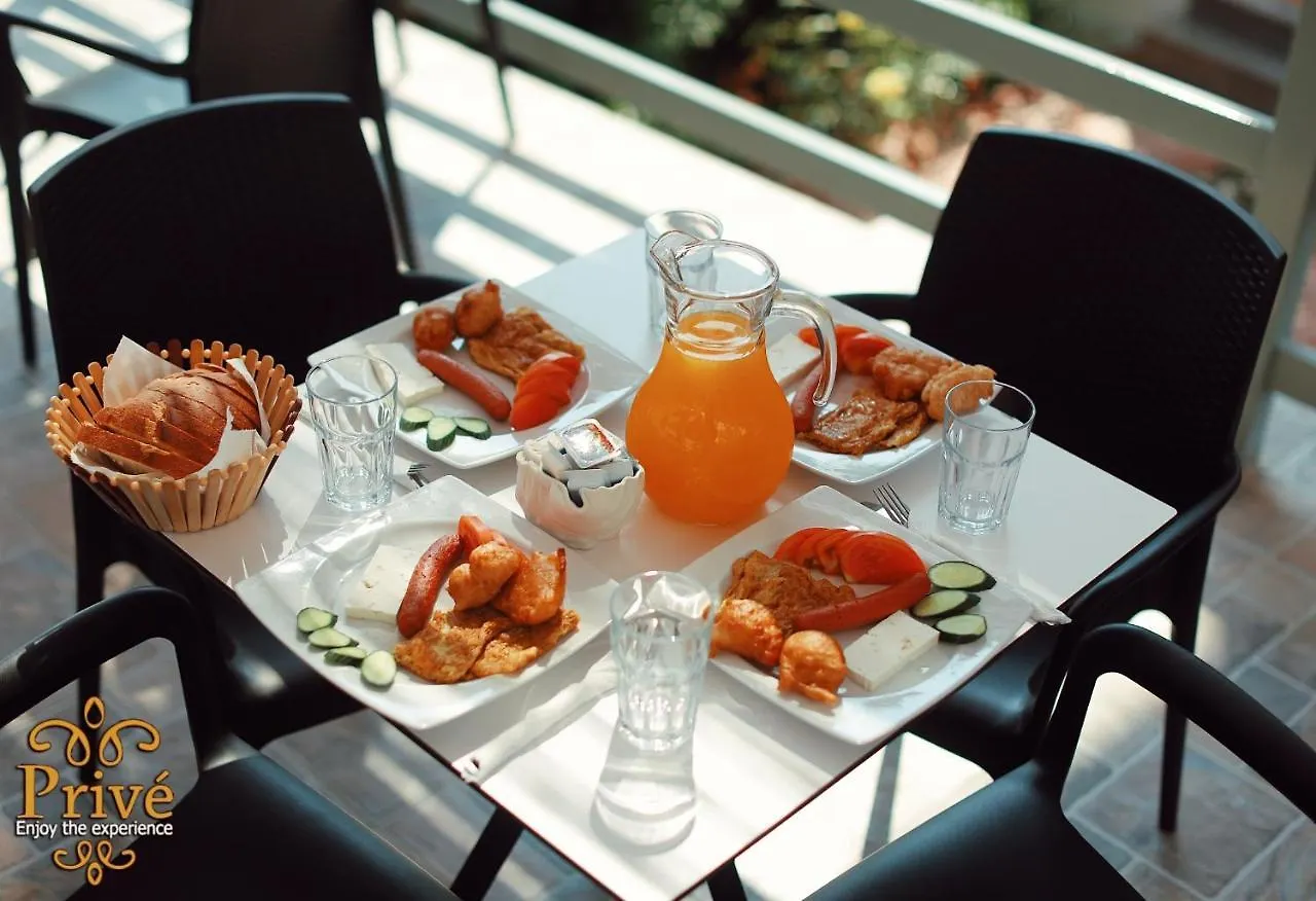 *** Hotel Privé Hotel&Apartment Sarandë Albania