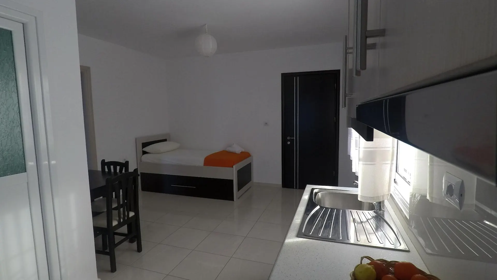 Prive Hotel And Apartment Sarande