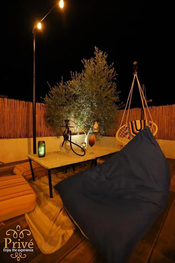 Privé Hotel&Apartment Sarandë 3*,  Albania