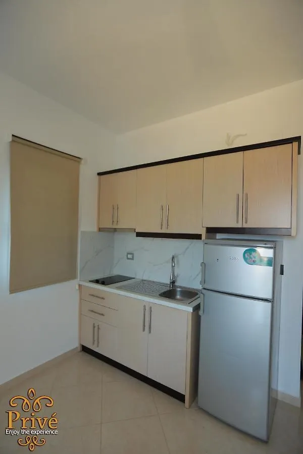 Prive Hotel And Apartment Sarande