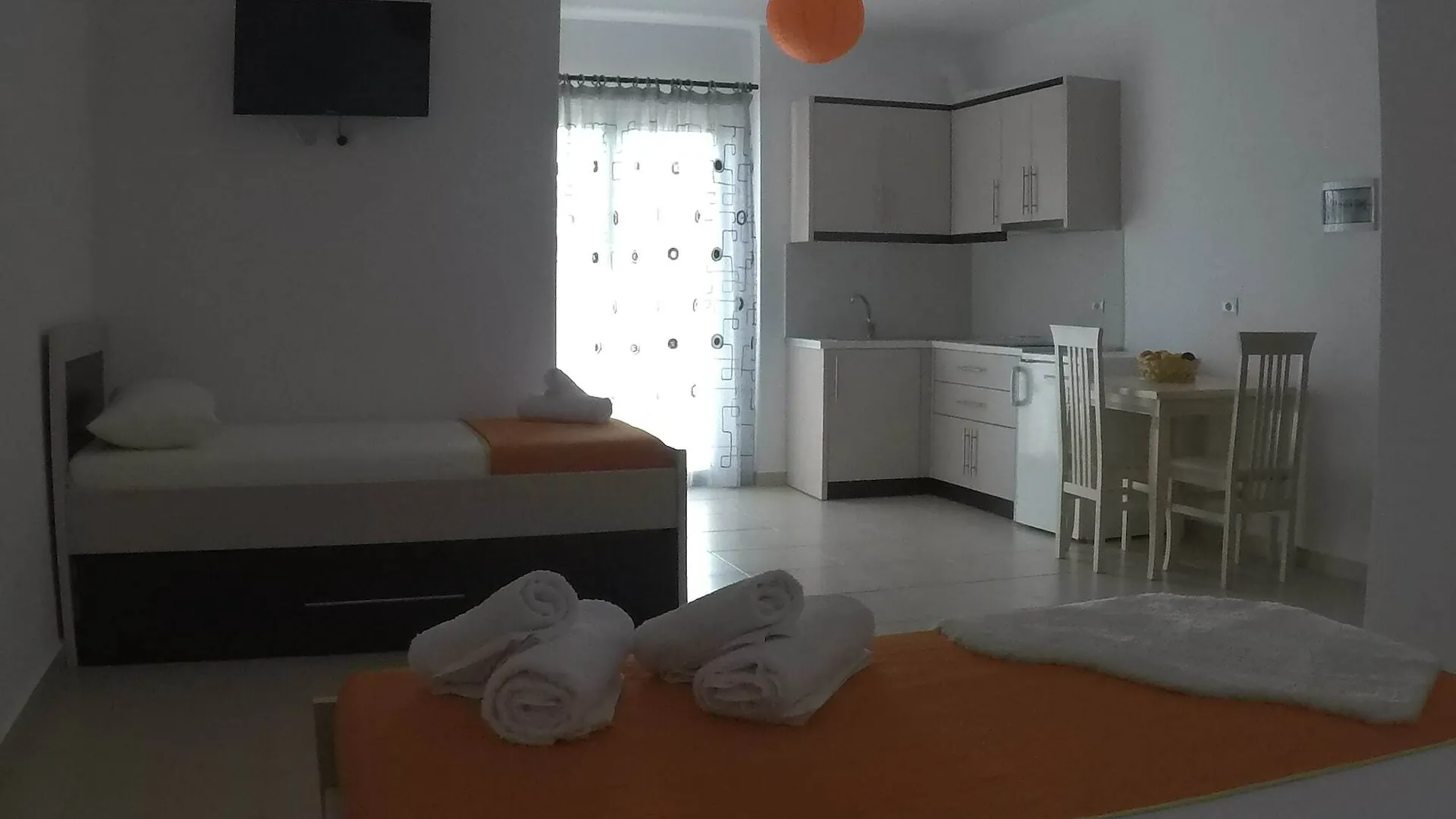 Prive Hotel And Apartment Sarande 3*,  Albania