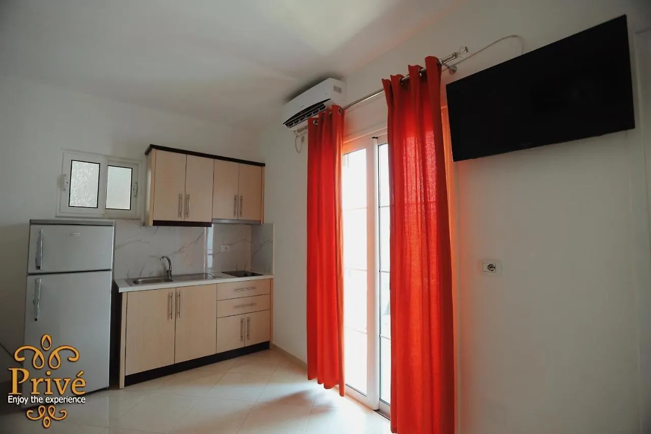 Prive Hotel And Apartment Sarande Albania