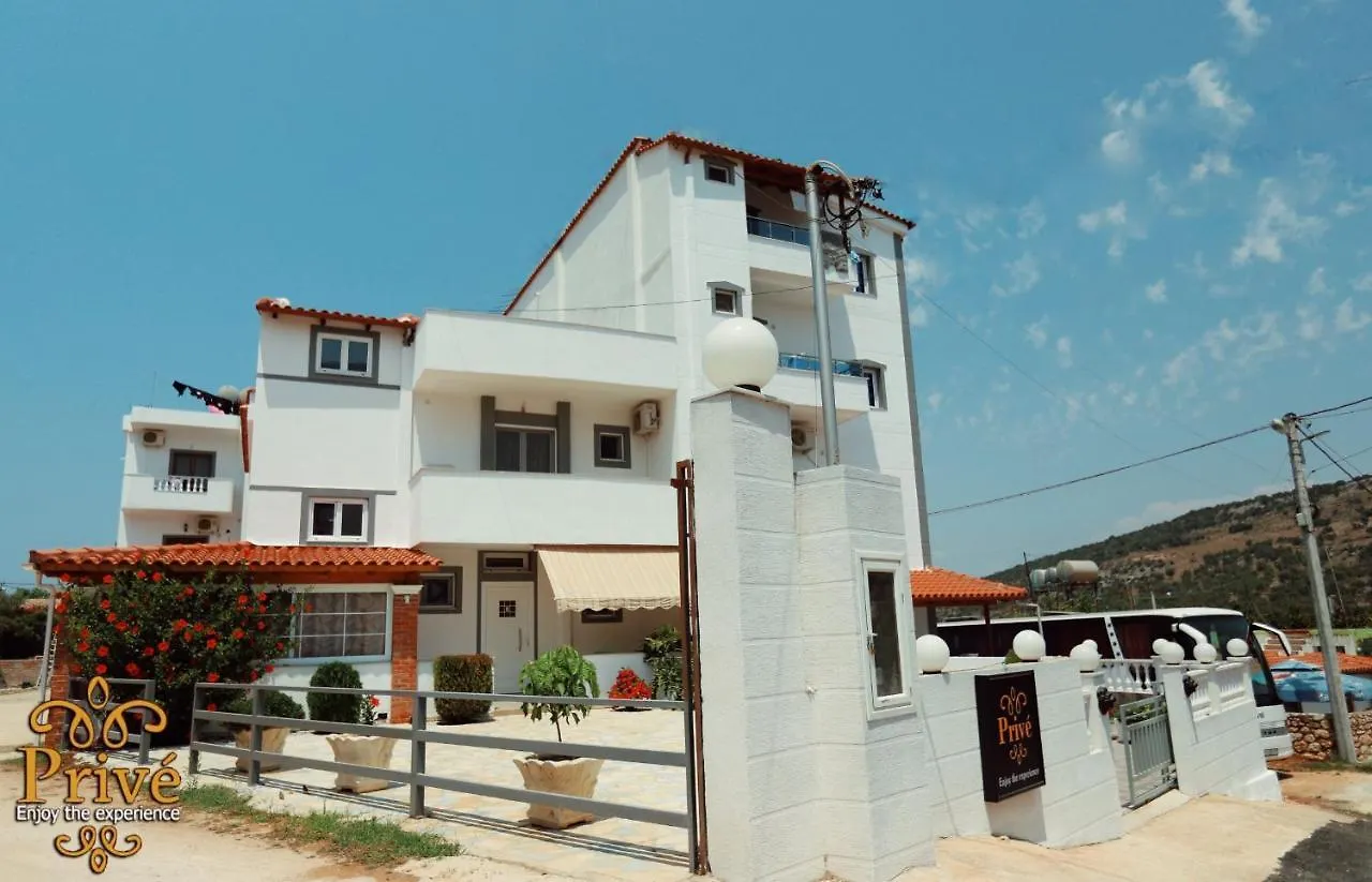 Prive Hotel And Apartment Sarande